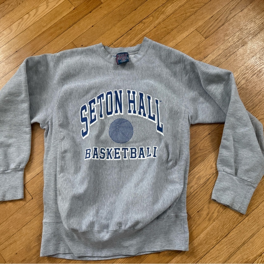 Vintage 90s MV Sport Seton Hall Pirates Basketball Crewneck Sweatshirt Small S